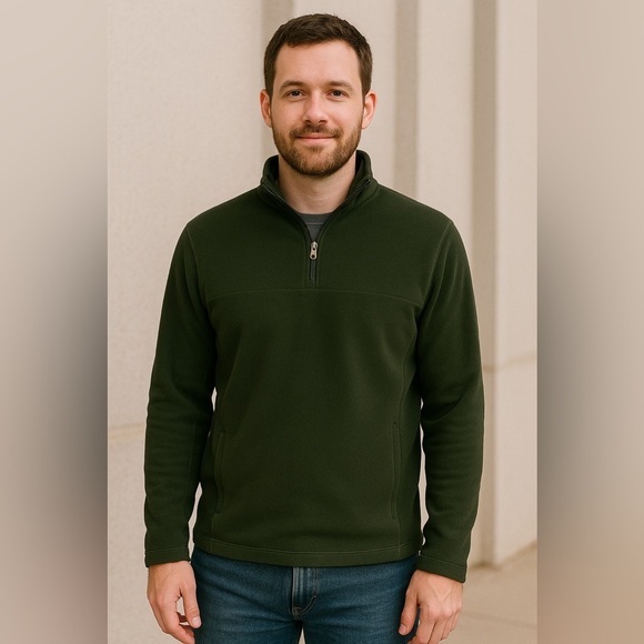 Croft & Barrow Men’s Fleece Quarter Zip - Picture 1 of 3